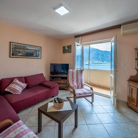 קוטור Seaside Serenity: 2-Bedroom Apartment With Boka Bay View מראה חיצוני תמונה