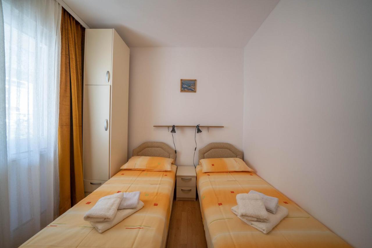 קוטור Seaside Serenity: 2-Bedroom Apartment With Boka Bay View מראה חיצוני תמונה